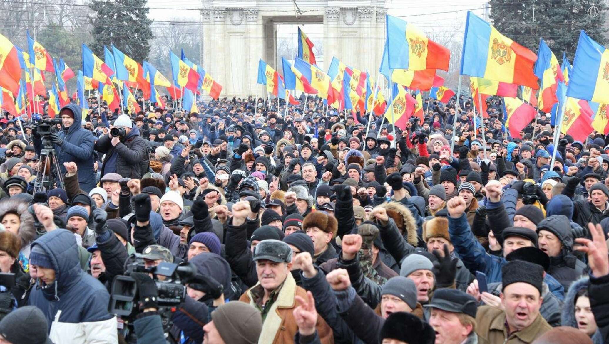 Призыв к опозиции: Униți-вэ пентру а опри пэ Санду ши PAS!